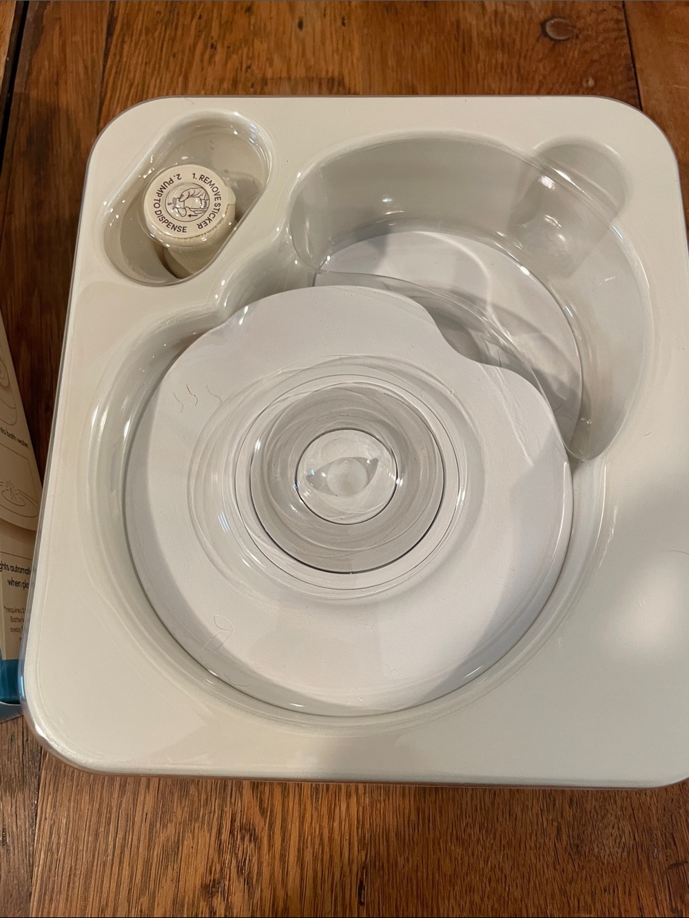 Lifelines Bath Diffuser Set | 2 Floating LED Diffusers | New Opened Box - Picture 2 of 3
